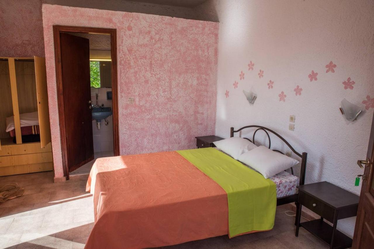 Madalenas B&B Pelekas Ngoại thất bức ảnh