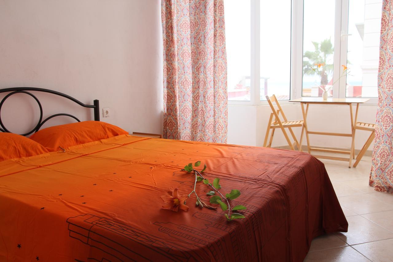 Madalenas B&B Pelekas Ngoại thất bức ảnh