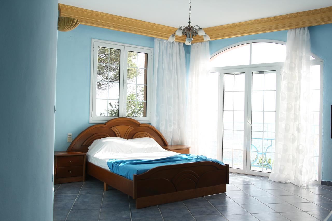 Madalenas B&B Pelekas Ngoại thất bức ảnh