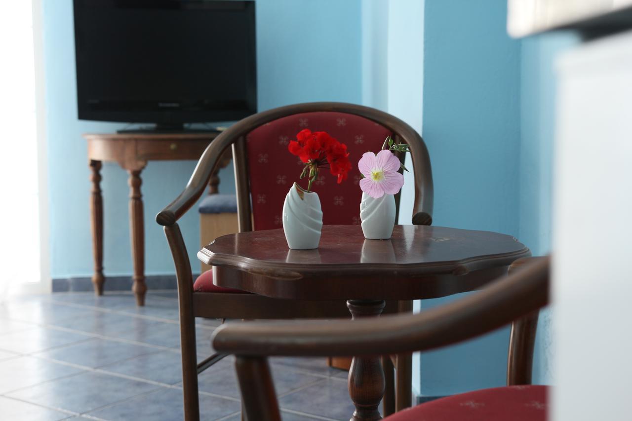 Madalenas B&B Pelekas Ngoại thất bức ảnh