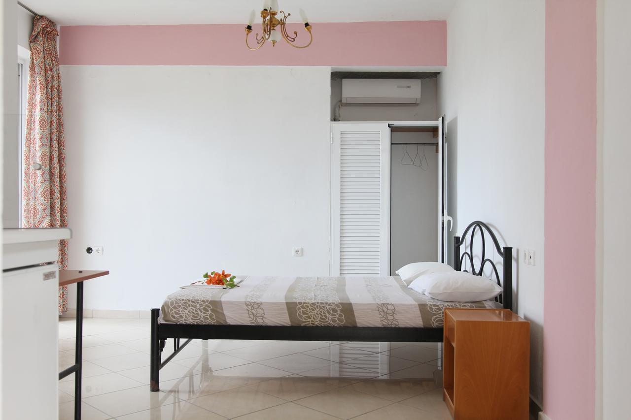 Madalenas B&B Pelekas Ngoại thất bức ảnh